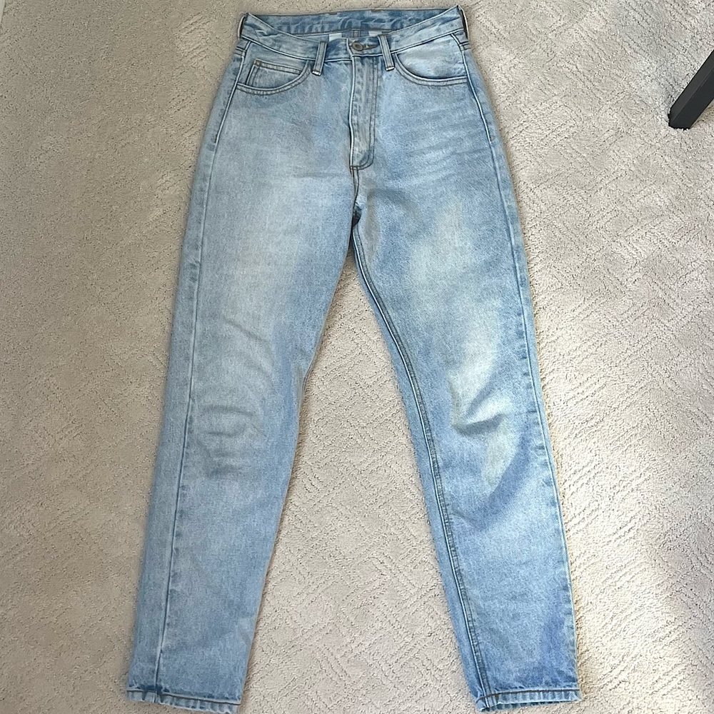 Brandy Melville Light Wash High Rise Jeans